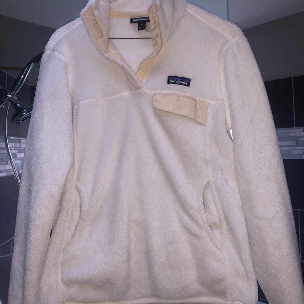 Patagonia fleece pullover